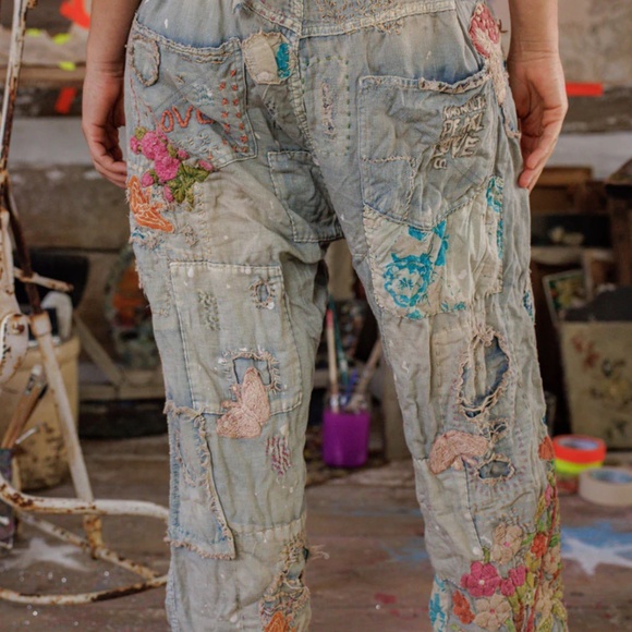 🦋MAGNOLIA PEARL FLORAL MINER DENIMS🦋 - Picture 8 of 8